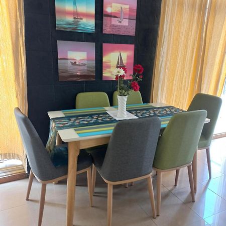 Krishangel Beach Apartment Flic-en-Flacq Стая снимка